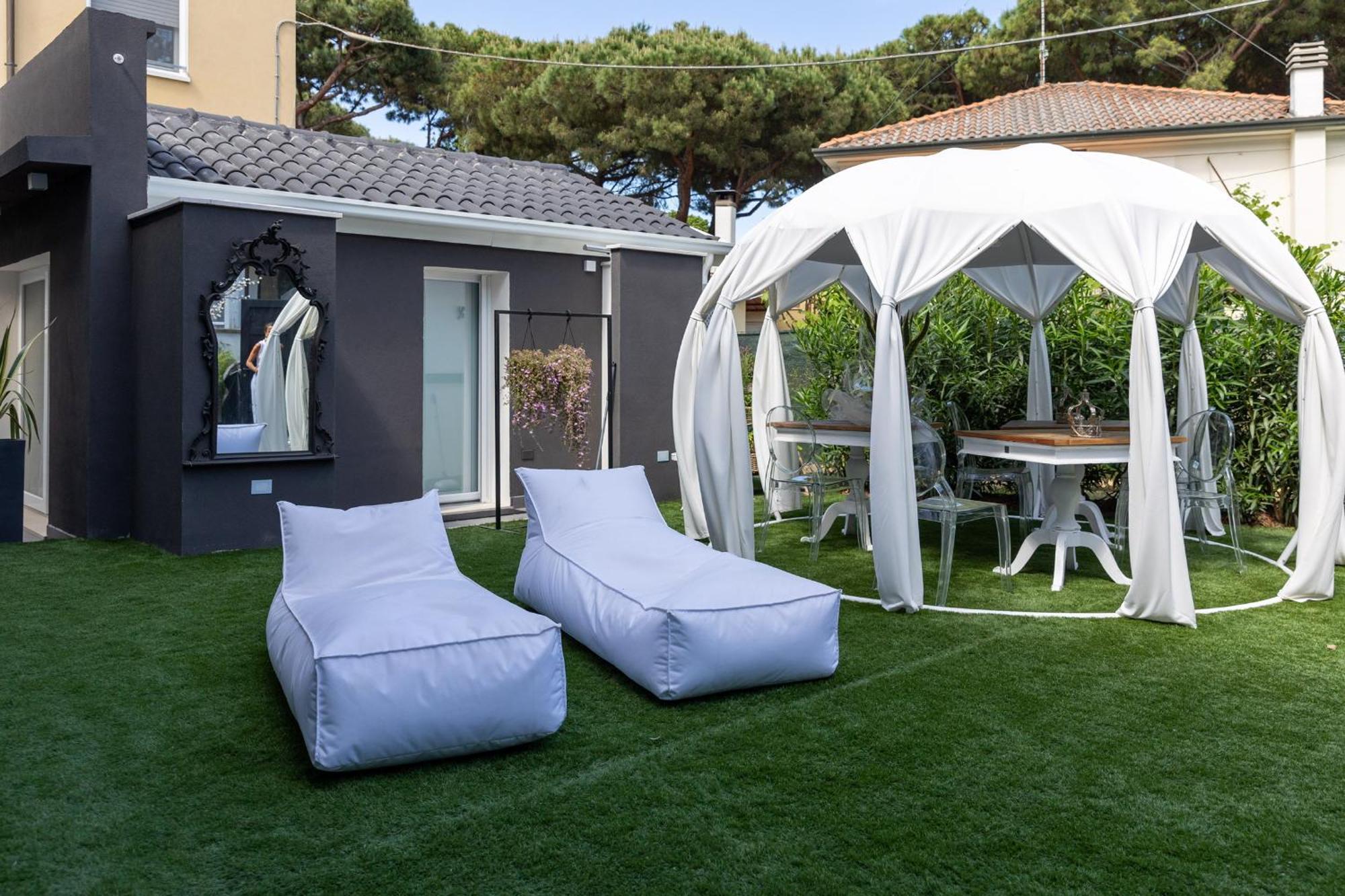 Villa Monti Suites&Aparts Cesenatico Dış mekan fotoğraf